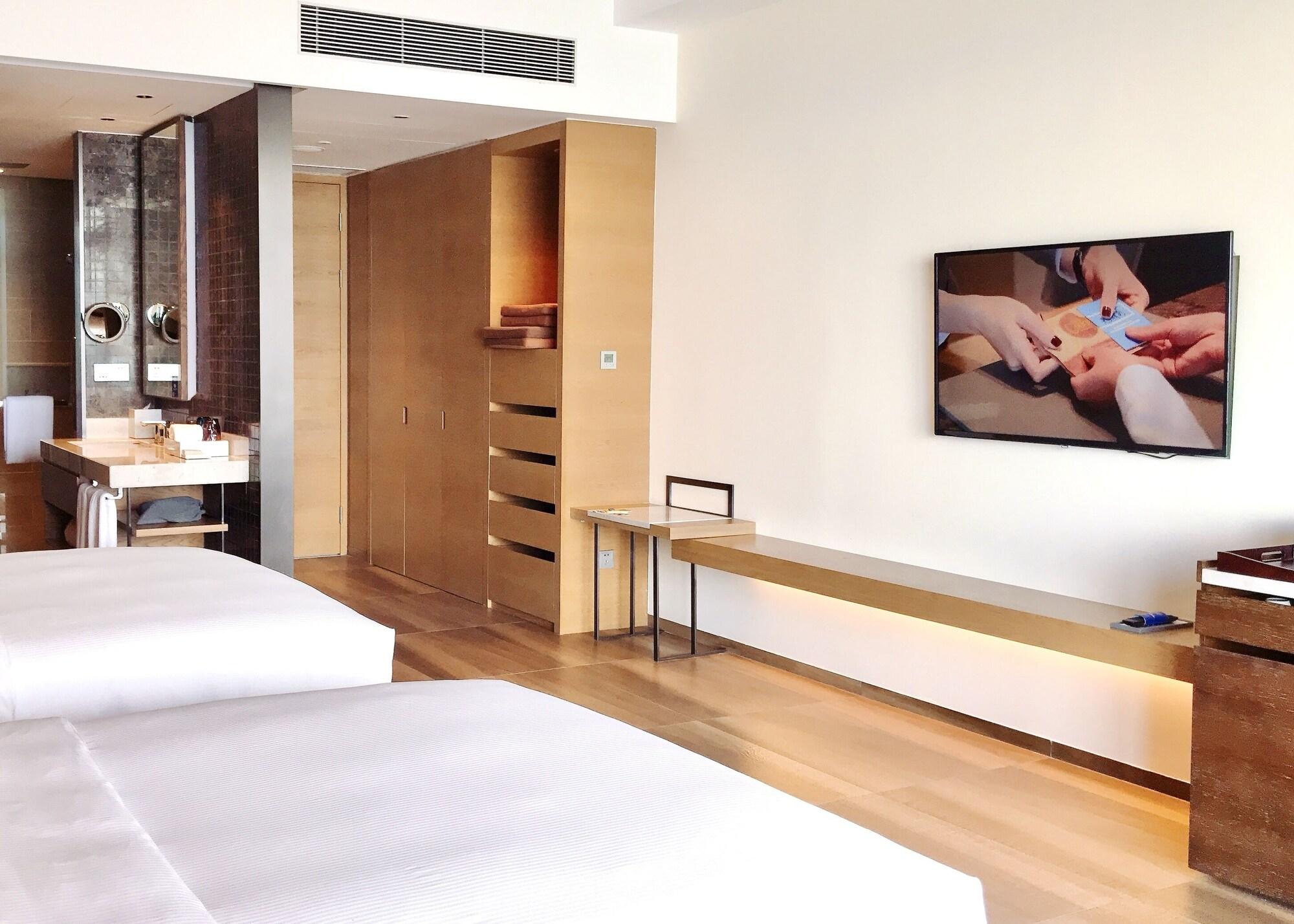 Doubletree By Hilton Huidong Resort Хойчжоу Экстерьер фото