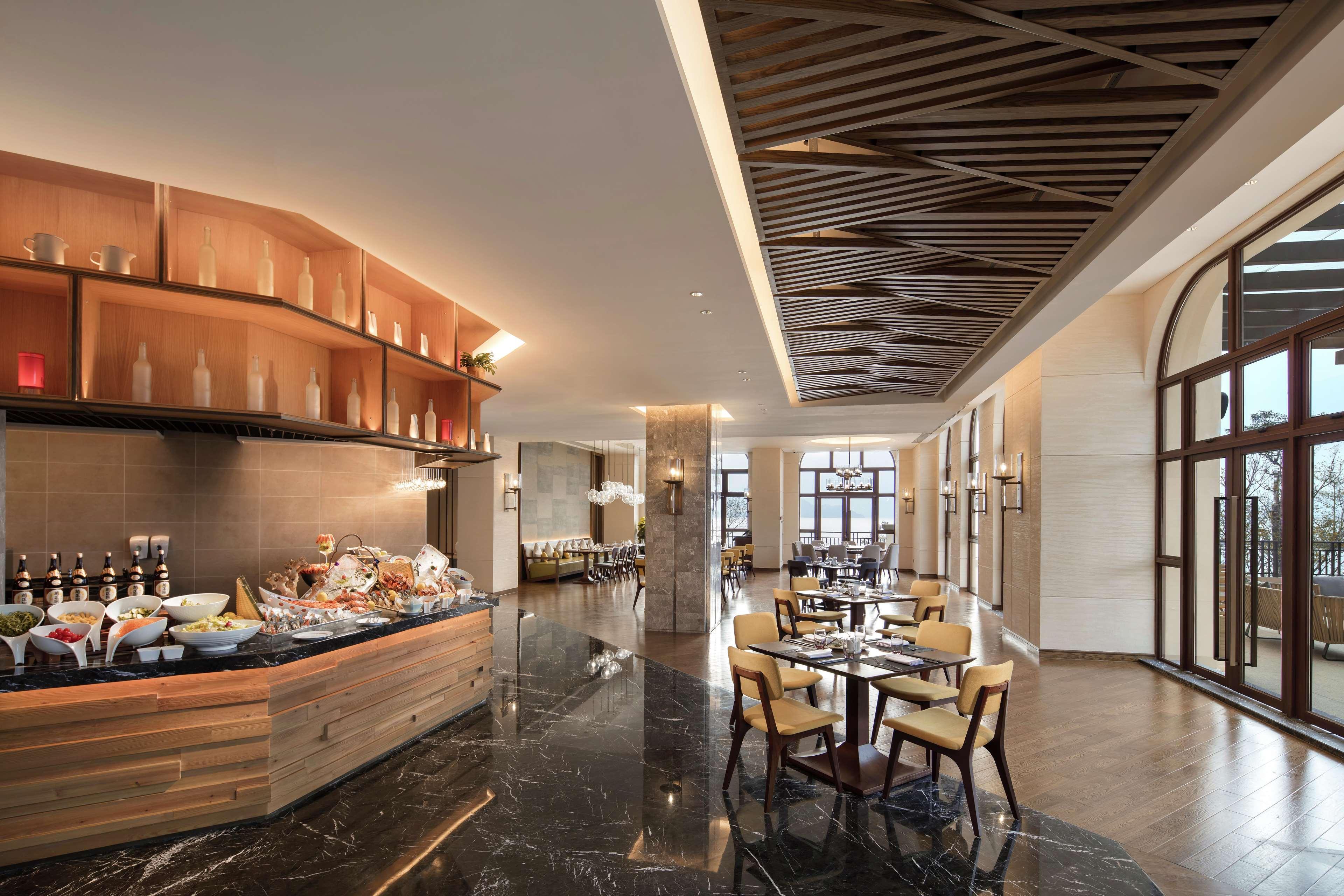 Doubletree By Hilton Huidong Resort Хойчжоу Экстерьер фото